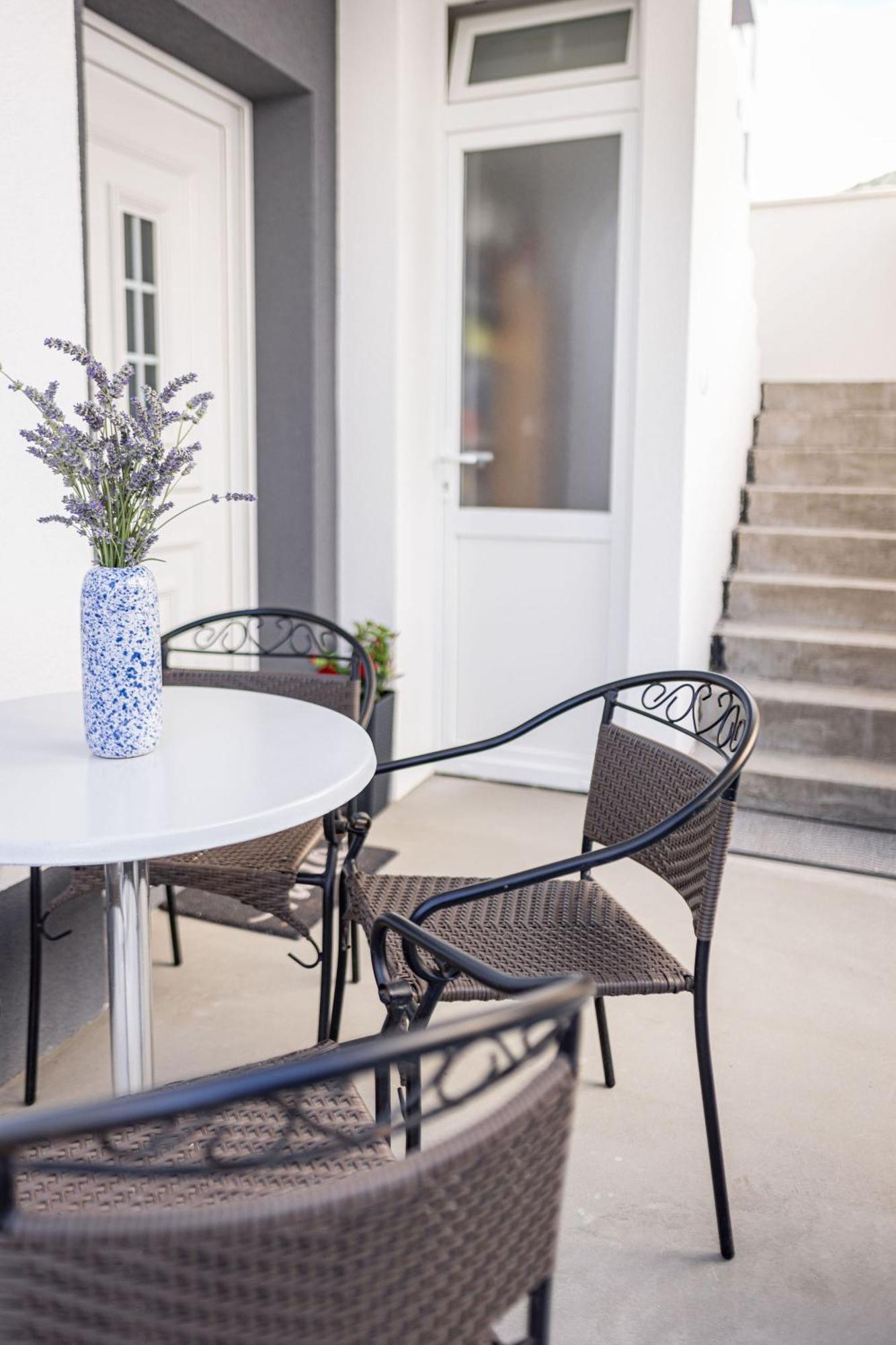 Apartments Veronika Трогир Экстерьер фото